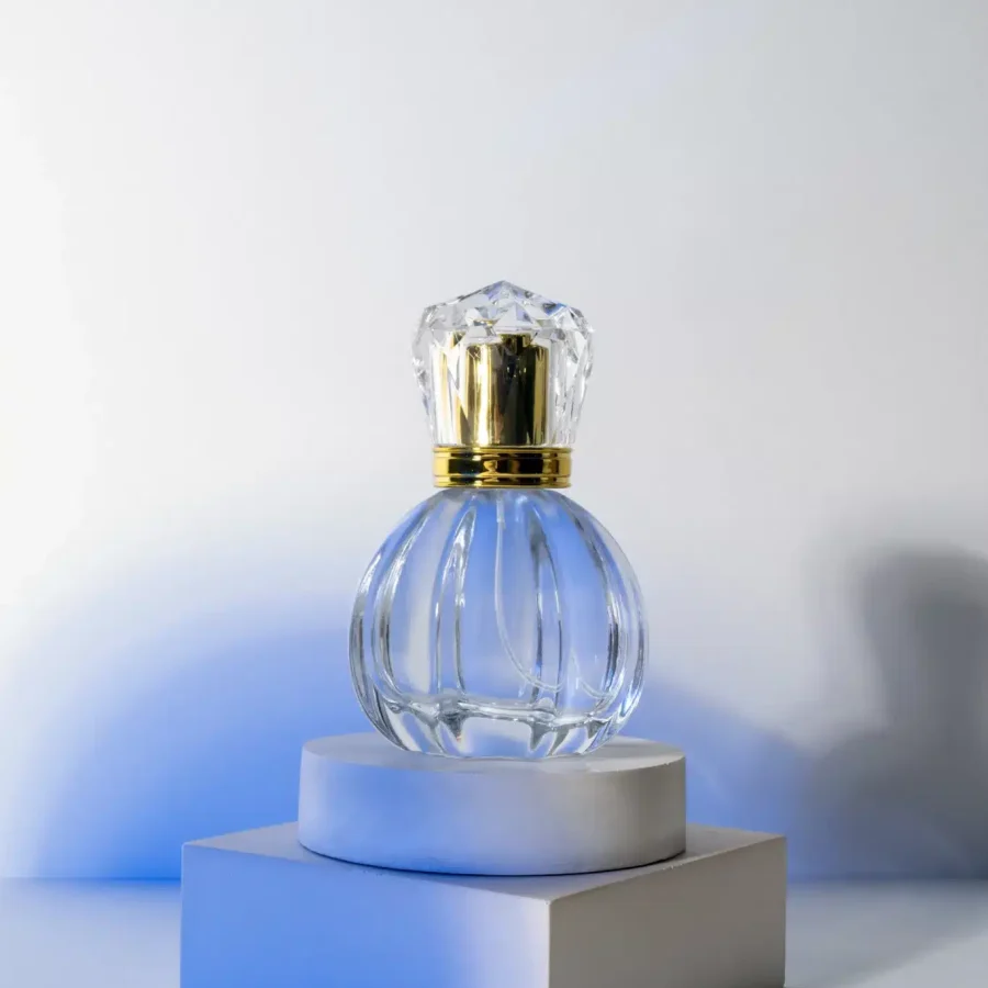 empty-perfume-bottle-stand-min empty-perfume-bottle-stand-min